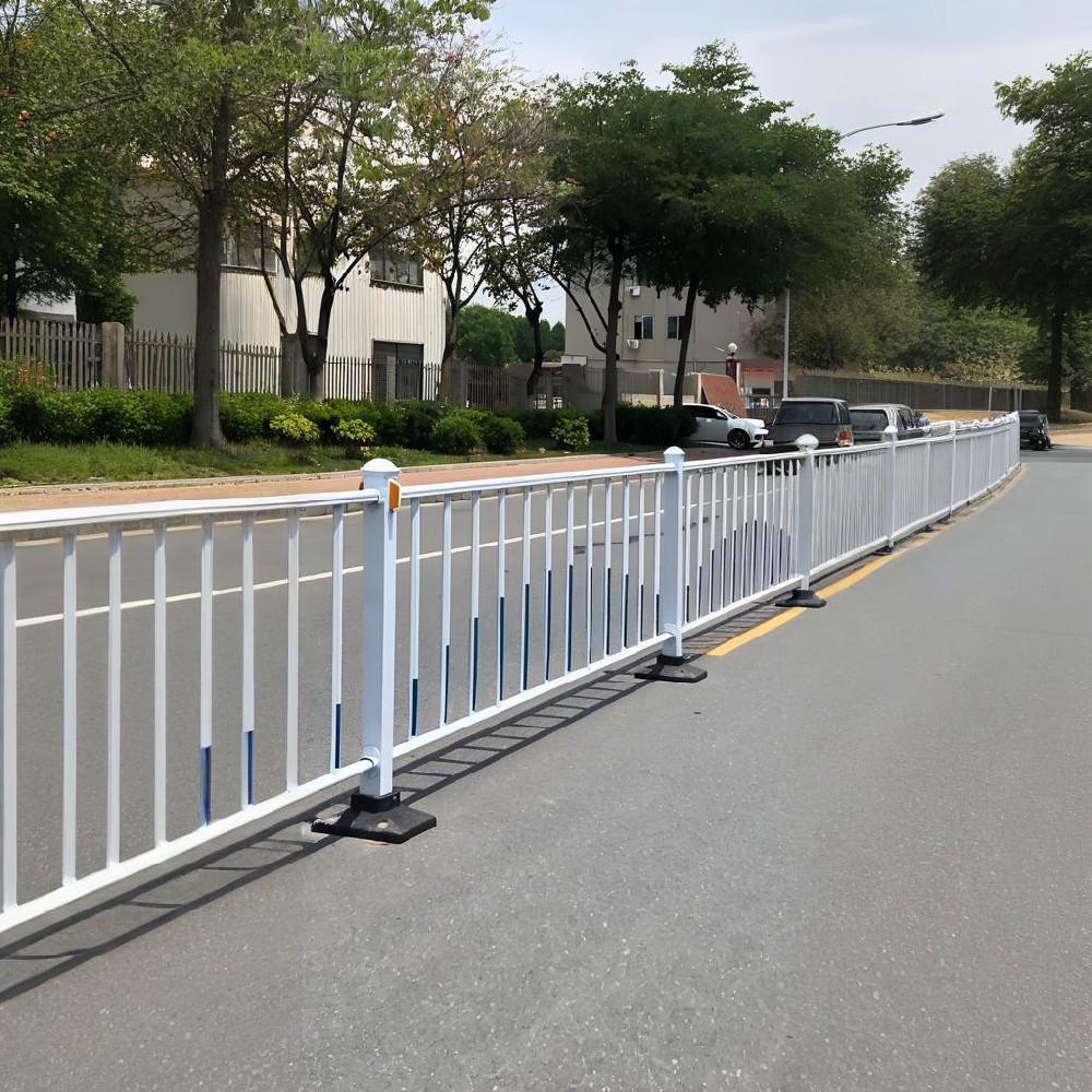 Municipal guardrail